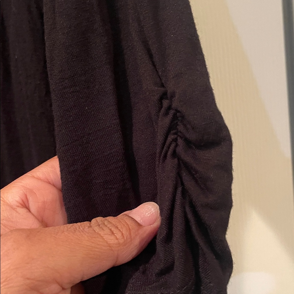 Black cardigan with attached cami with black flower design - Picture 3 of 6